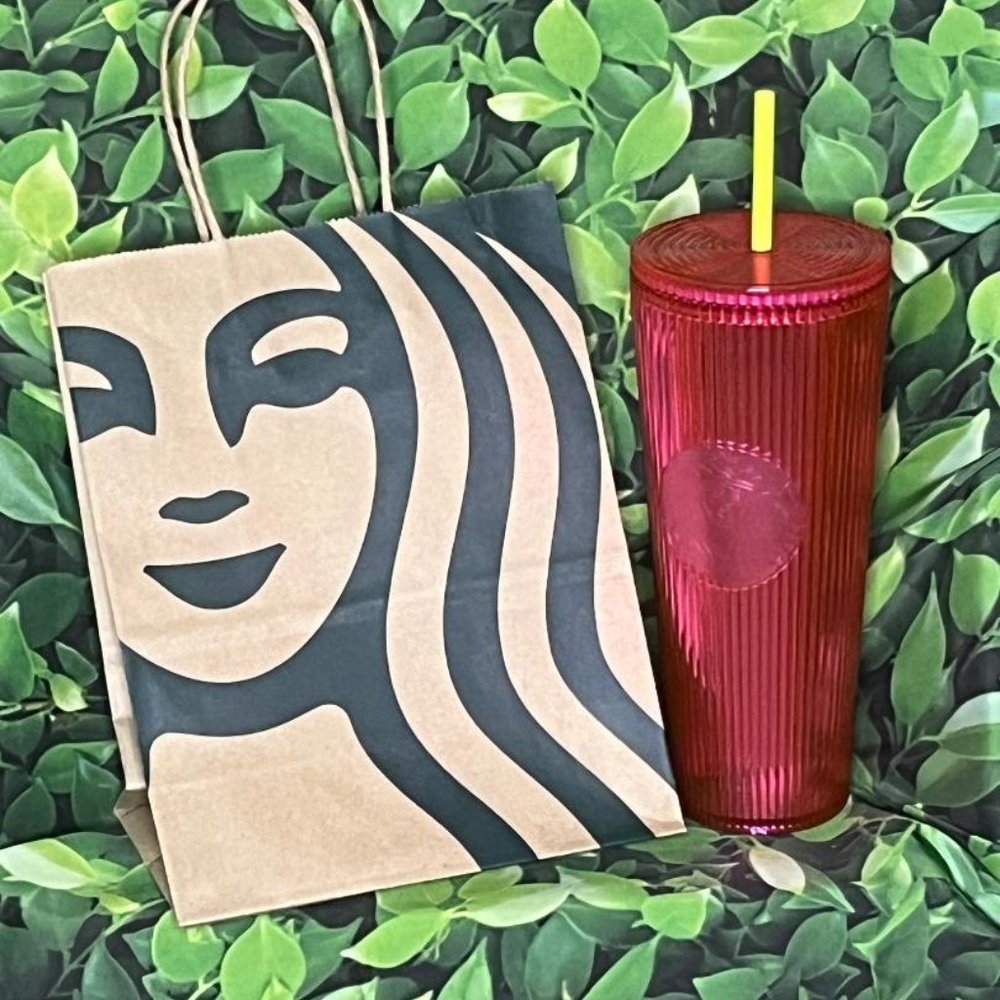 🌟 Starbucks 2023 Iridescent Magenta Bling Cold Cup (24oz) - Sip in Style ☕💖